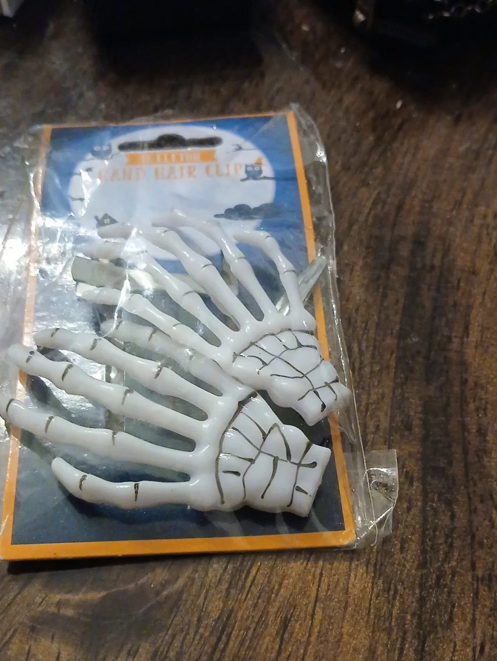 Skeleton Hand Hair Clips – White